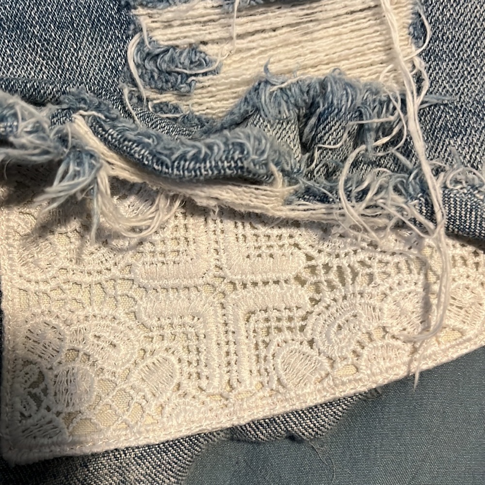 Shorts - Picture 4 of 4